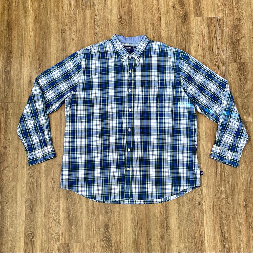 NWOT Crown & Ivy Plaid Button Down